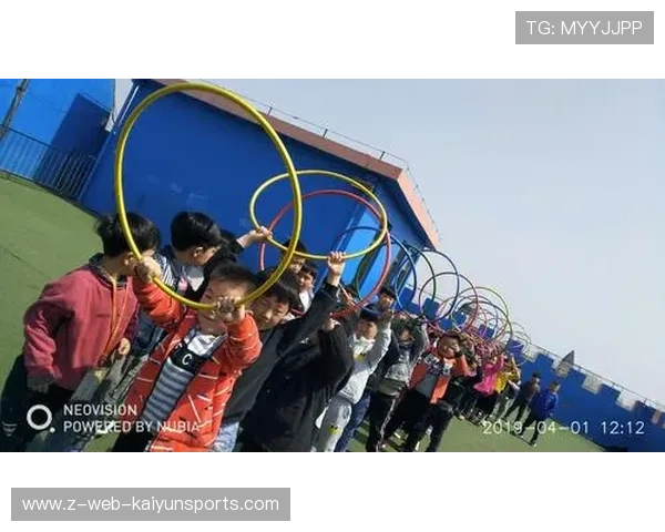世界呼啦圈大赛:能转1000个不落地,呼啦圈比赛视频第一名 世界呼啦圈大赛:能转1000个不落地,呼啦圈比赛视频第一名